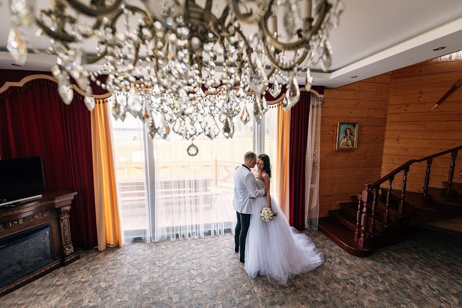 Fotógrafo de casamento Dmitriy Bodalev (fotobod). Foto de 6 de fevereiro 2019