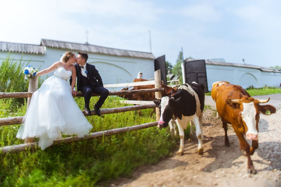 ช่างภาพงานแต่งงาน Marat Kornaukhov (weddingphoto) ภาพเมื่อ 31 กรกฎาคม 2016