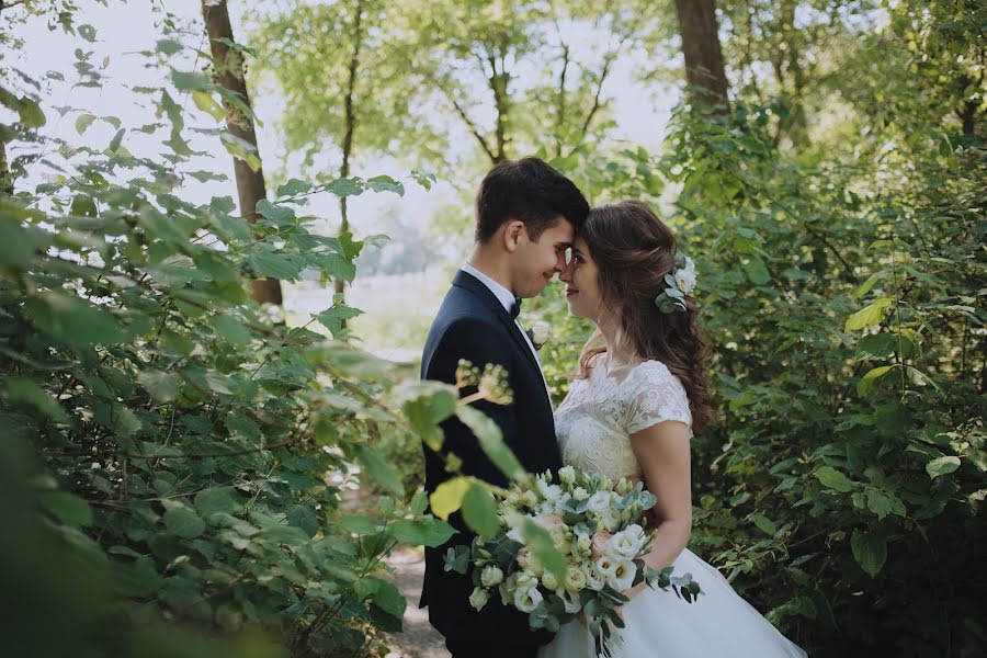 Fotógrafo de casamento Zhenya Sarafanov (zheniasarafanov). Foto de 16 de setembro 2018