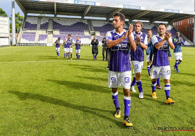 Matchwinaar Messoudi krijgt het hard te verduren tijdens interview: "Kleine, gaat gij nu ook al beginnen?" (mét beelden)