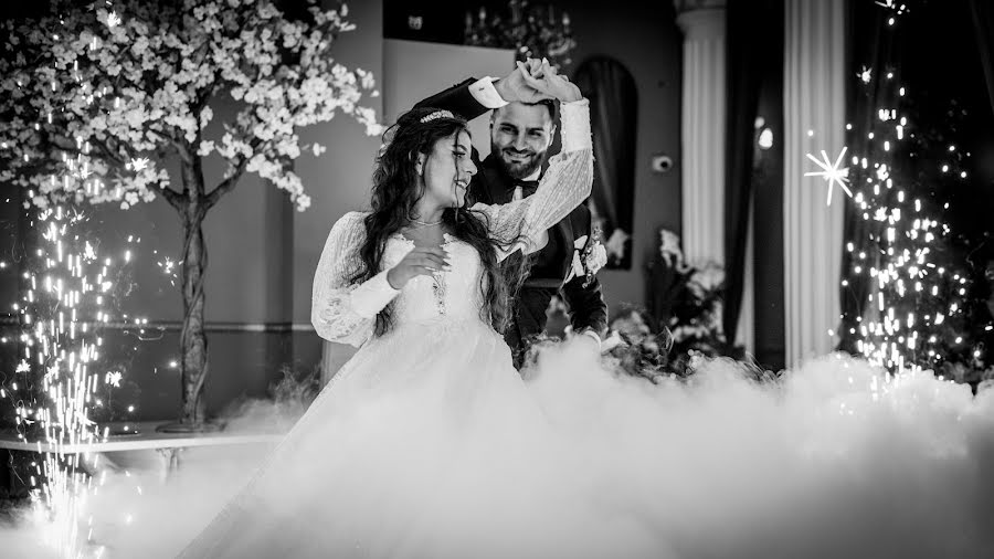 Fotógrafo de casamento Răzvan Baluș (razvanbalus). Foto de 27 de junho 2022