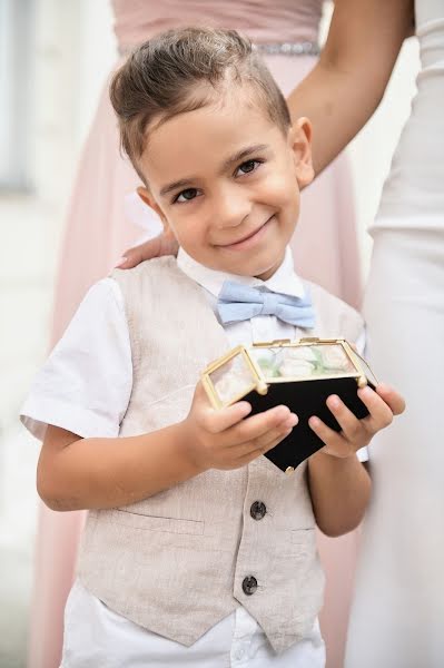 Fotógrafo de casamento Yurii Vladimirov (vladimirov). Foto de 20 de março