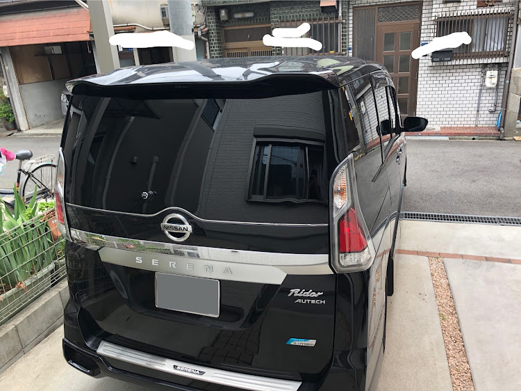 セレナのフィルム貼りに関するカスタム事例の投稿画像3枚目