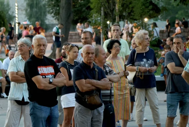 Protest u Nišu:Za 14 dana počinje nova školska godina, a država i dalje tvrdi da sistem nije zakazao