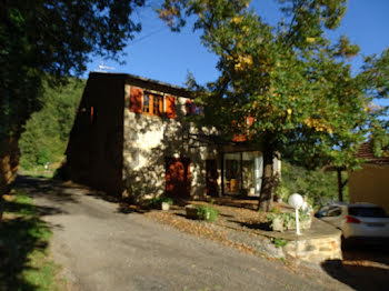 maison à Saint-Michel-Loubéjou (46)