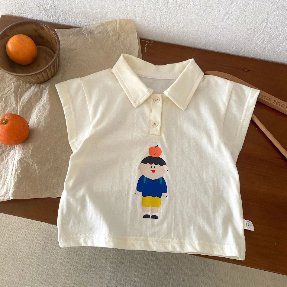 T-shirt à manches courtes rayée style western dessin animé pour garçon. Douce, respirante et parfaite pour l'été. Confortable et avec un design amusant.