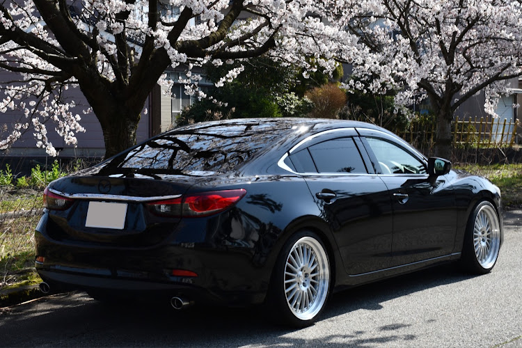 アテンザの桜とコラボ🌸・ドライブ・セダン女子・サクラと愛車に関するカスタム事例の投稿画像3枚目