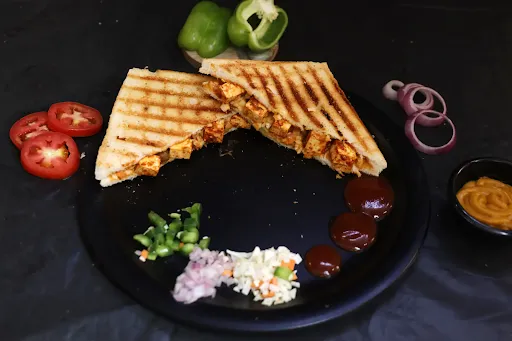 Tandoori Paneer Sandwich [4 Slices]