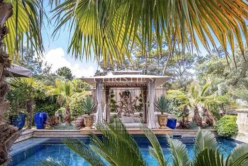 Villa with pool and terrace 1