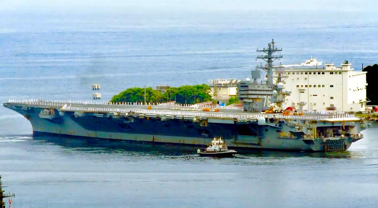 スカイラインのCVN-76・militaryに関するカスタム事例の投稿画像2枚目