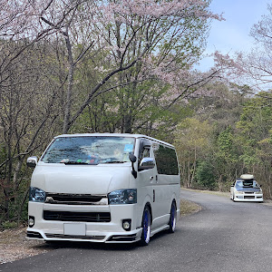 ハイエースバン