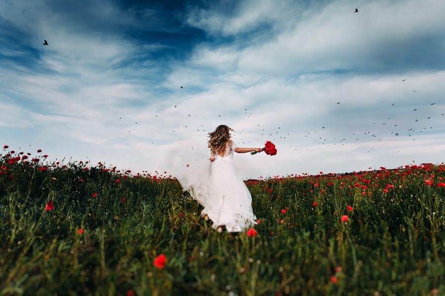 Fotógrafo de casamento Valeriya Yaskovec (tkachykvalery). Foto de 3 de junho 2016