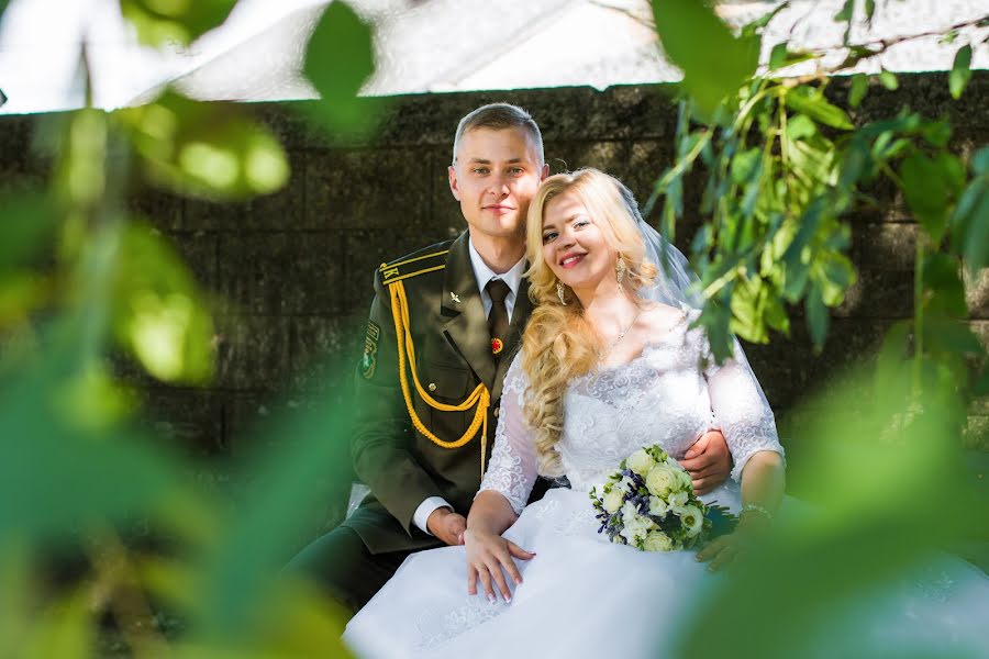 Wedding photographer Yuliya Yanovich (zhak). Photo of 4 January 2019