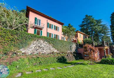 Maison avec jardin et terrasse 2