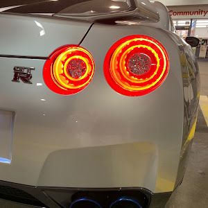 NISSAN GT-R R35