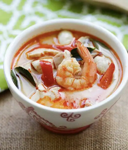 Rasa Malaysia Coconut Chicken & Shrimp Soup