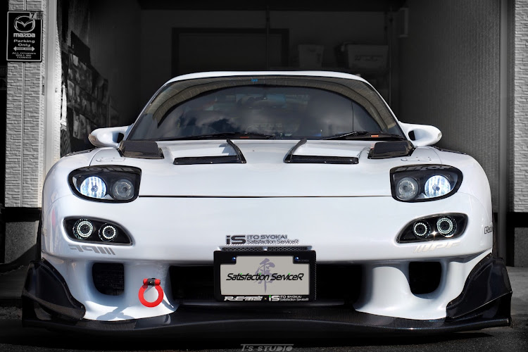 RX-7のITO SYOKAI 伊藤笑会さんが投稿したカスタム事例の投稿画像2枚目
