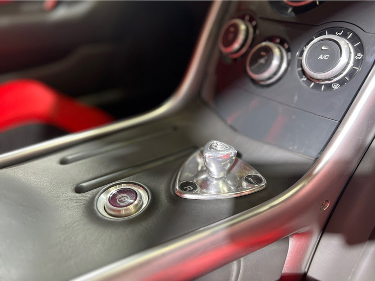 RX-8のオートモビルカウンシル2024・MAZDA・RX-EVOLV・ロータリー女子・スポーツカー女子に関するカスタム事例の投稿画像5枚目