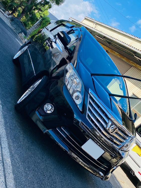 アルファードの20アルファード後期・カールソン・洗車に関するカスタム事例の投稿画像1枚目