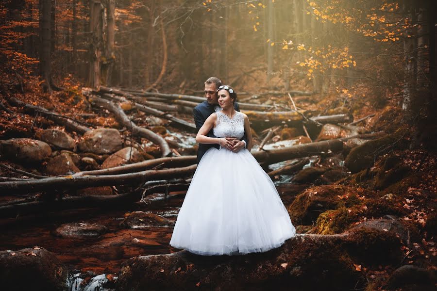 Fotógrafo de bodas Julia Kuśmierczyk (jkusmierczyk). Foto del 10 de marzo 2020