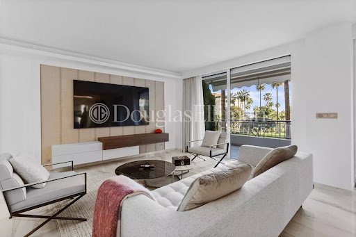 Seaside apartment 1