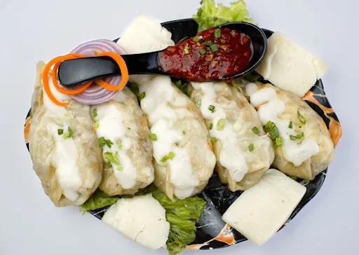 Veg Cheese Steamed Momos [5 Pieces]