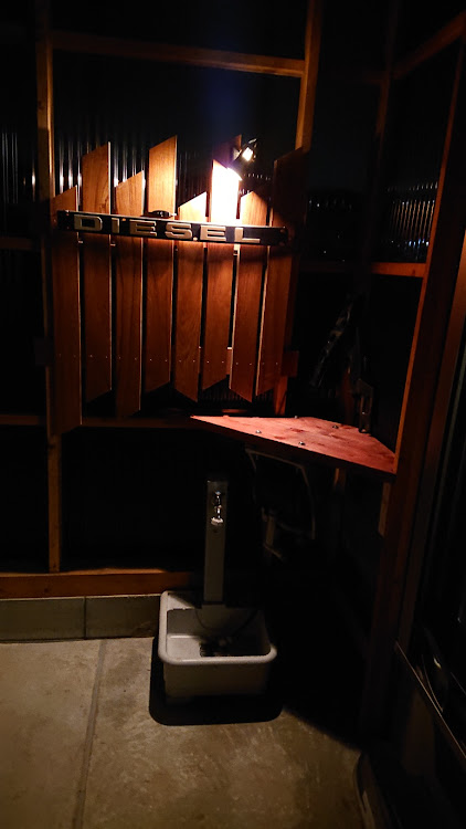 Zeke (ジーク)さんが投稿したオサレ下屋・DIY・おうちで過ごそうに関するカスタム事例の投稿画像1枚目