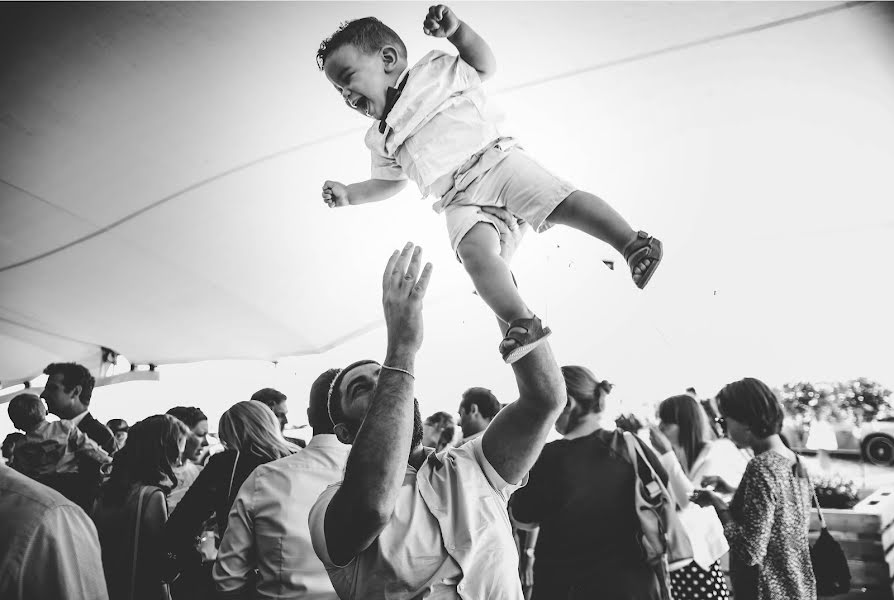 Fotografo di matrimoni Camille Poublang (camillepoublang). Foto del 9 aprile 2019