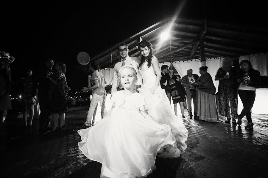 Wedding photographer Yana Slavinskaya (sentyabryaka). Photo of 17 September 2014