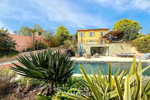 House with pool and terrace 1