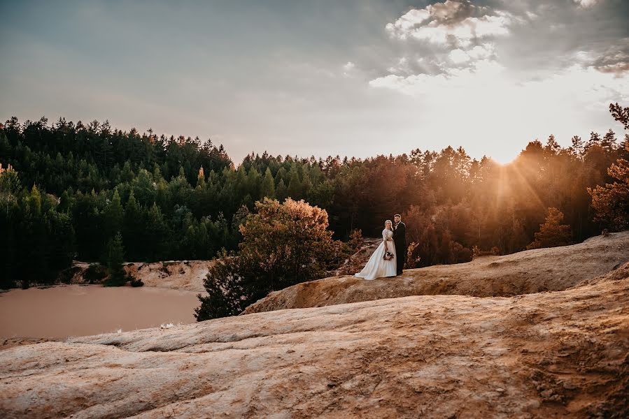 Svadobný fotograf Lucie Skopalová (okemlucie). Fotografia publikovaná 15. júna 2022