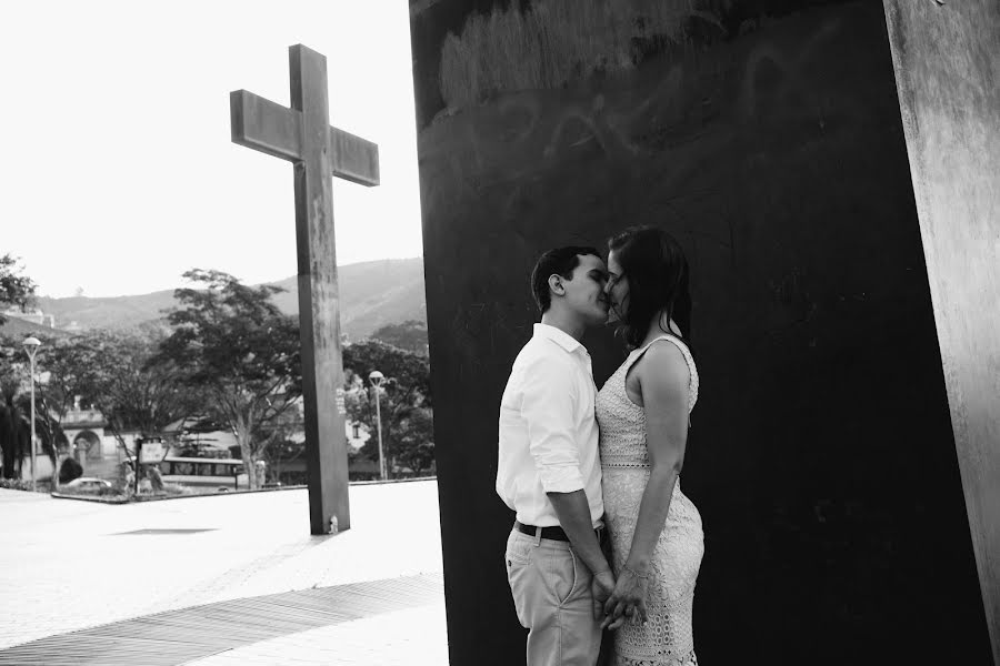 Fotografo di matrimoni Henrique Correa (henriquecorrea). Foto del 22 febbraio 2018