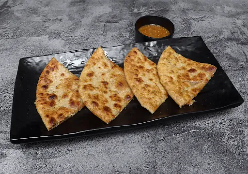 Paneer Pyaaj Paratha