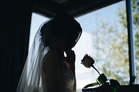 Fotógrafo de casamento Evgeniy Potorochin (100th). Foto de 20 de setembro 2017