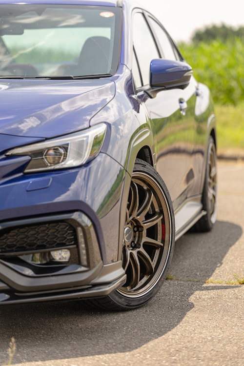 WRX S4の斜め45度後方の美学・work Emotion ZR10に関するカスタム事例の投稿画像2枚目