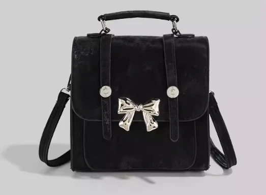 Sac à dos petit et haut de gamme pour femme, tendance et pratique, idéal pour transporter vos essentiels avec élégance et confort, parfait pour le quotidien.
