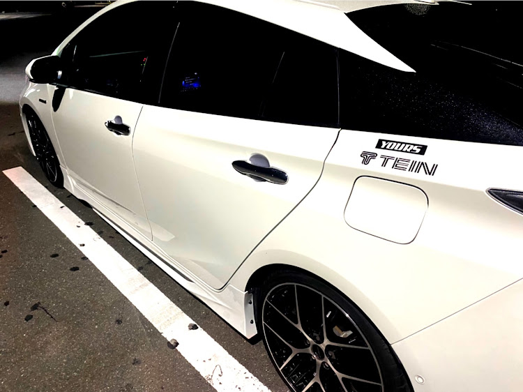 プリウスのエイムゲイン・プリウス乗りと繋がりたい・やはり撮る・寒いに関するカスタム事例の投稿画像2枚目