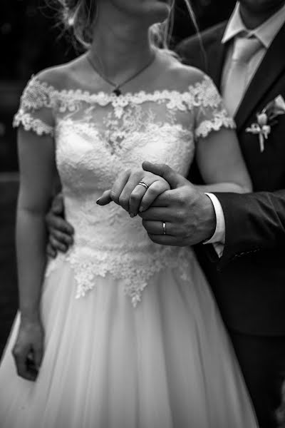 Fotógrafo de casamento Daniel Strnad (danielstrnad). Foto de 2 de fevereiro 2022