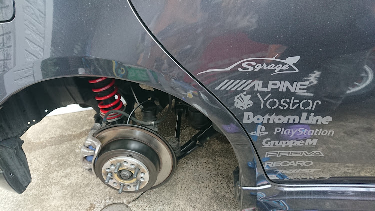 インプレッサ ハッチバックのタイヤ交換・車高調整・マッドフラップは引き擦る物・夏仕様に関するカスタム事例の投稿画像3枚目