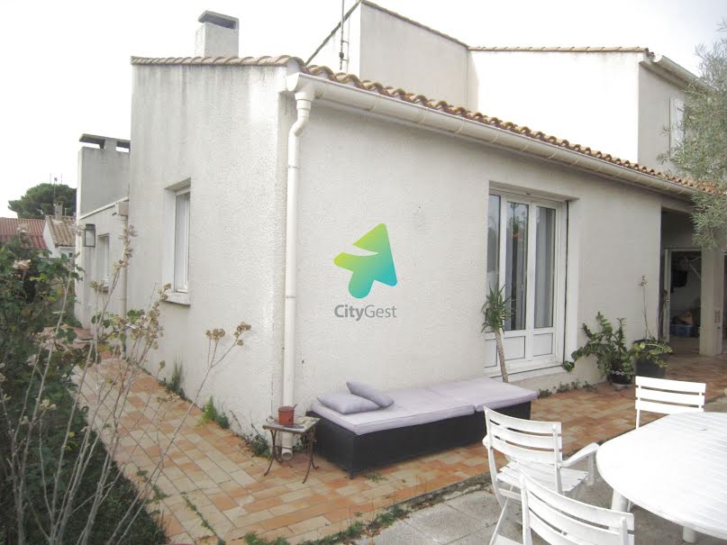 Vente villa 5 pièces 124.5 m² à Narbonne (11100), 375 000 €