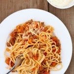 Gluten Free Spaghetti with Simple Meat Sauce was pinched from <a href="http://www.laurenslatest.com/gluten-free-spaghetti-with-simple-meat-sauce/" target="_blank">www.laurenslatest.com.</a>