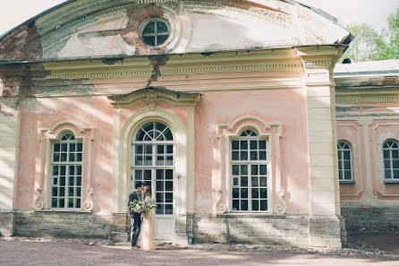 Fotógrafo de casamento Adel Vafin (adelvafin). Foto de 7 de julho 2015