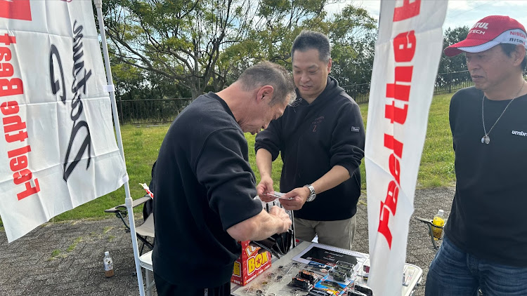 カムリの集まっちゃえDATSUN・PRINCE＆NISSAN車・淡路島ハイウェイオアシス・ハイウェイオアシスで休憩・トヨタ車で行く日産車の集まり・NANDOIYAに関するカスタム事例の投稿画像13枚目