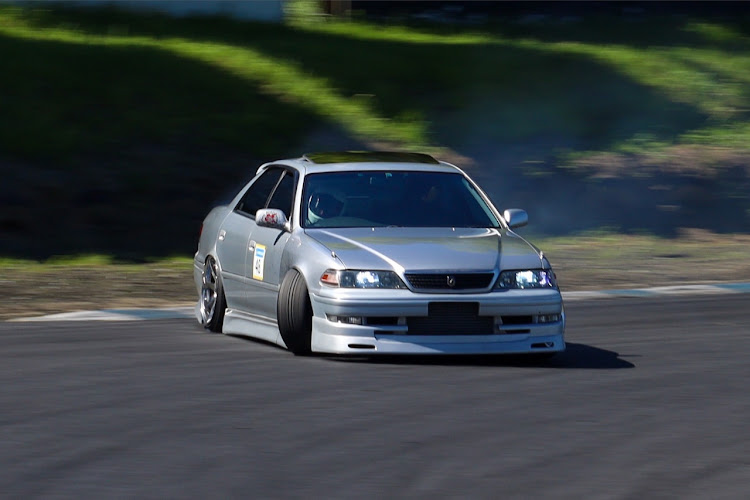 マークIIのJZX100・JZX100マーク2に関するカスタム事例の投稿画像3枚目