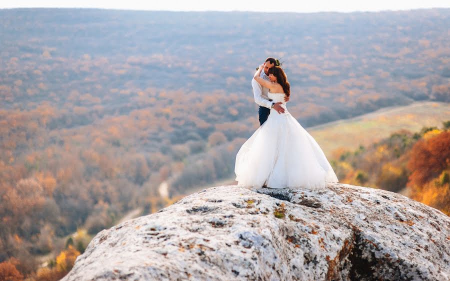 Wedding photographer Pavel Gomzyakov (pavelgo). Photo of 13 January 2015