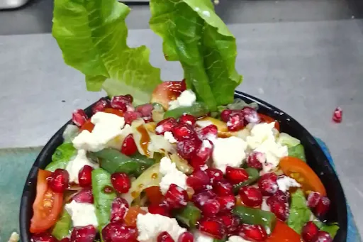 Mediterranean Feta Salad With Pomegranate Dressing