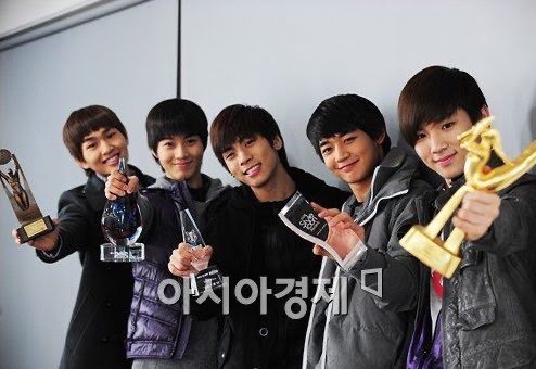 shinee grand-slam