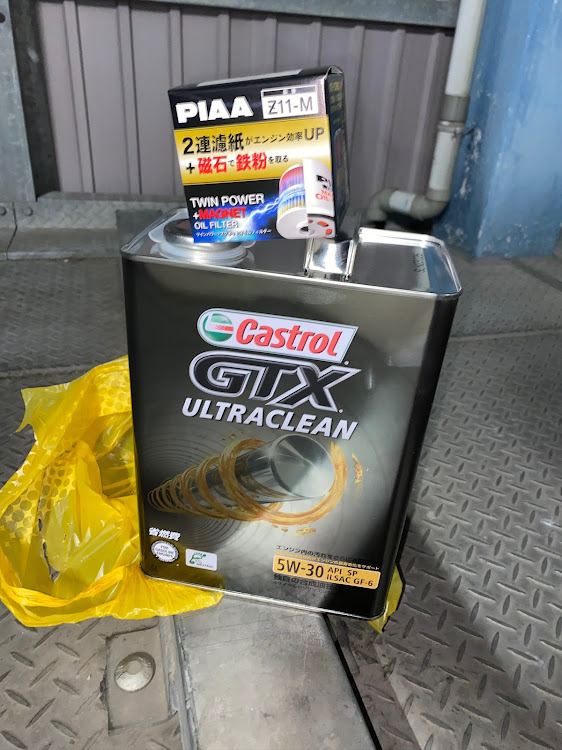タントカスタムのタントカスタムl375s・オイル&エレメント交換・ドンキホーテ・カストロール・カストロール GTX ウルトラクリーンに関するカスタム事例の投稿画像1枚目
