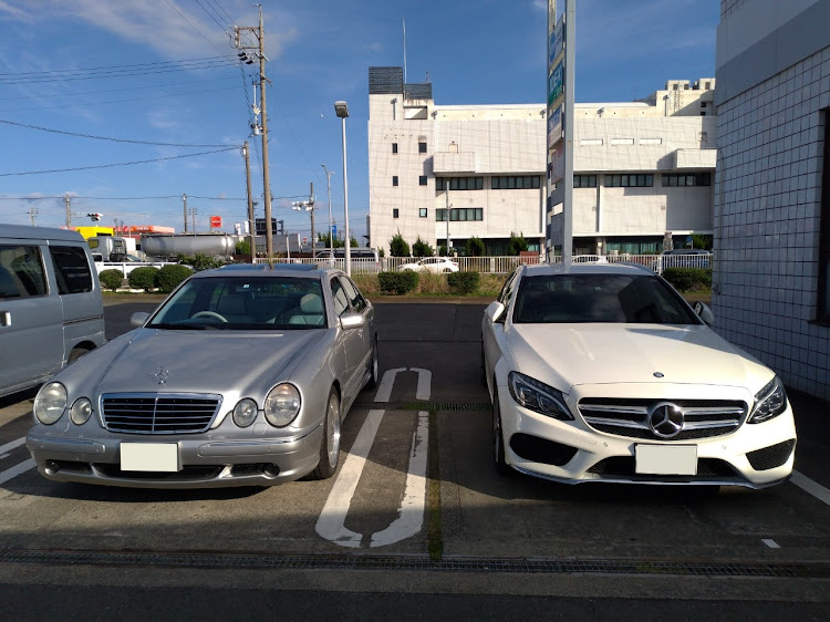 Eクラスのメルセデス・ベンツ・メルセデスAMG・AMG・メルセデス・ベンツ浜松和田・クラシックカーに関するカスタム事例の投稿画像3枚目