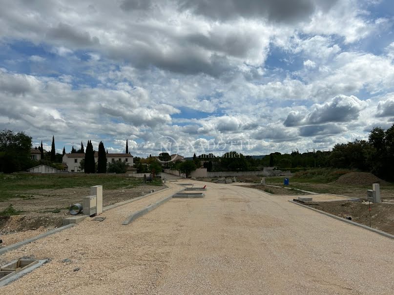 Vente terrain  683 m² à Uzès (30700), 175 000 €